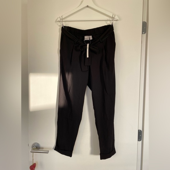 ASOS maternity trouser , work/ business appropriate - Picture 2 of 4